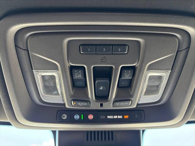 2023 GMC Sierra 1500 4WD Crew Cab Short Box Denali