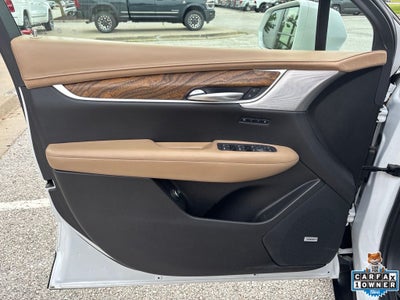 2020 Cadillac XT5 Sport