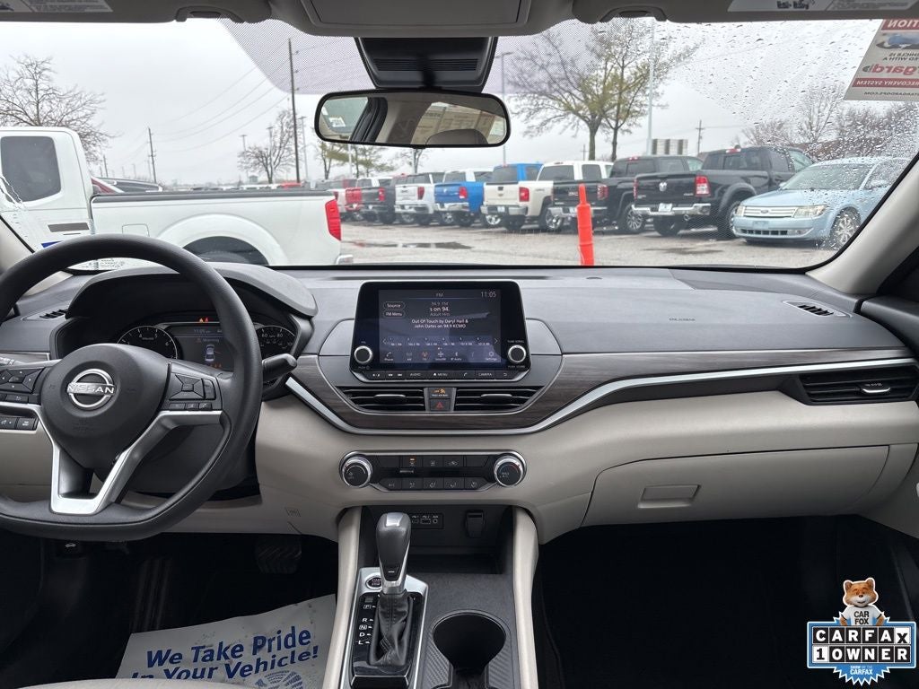 Used 2025 Nissan Altima SV with VIN 1N4BL4DV9SN314447 for sale in Kansas City