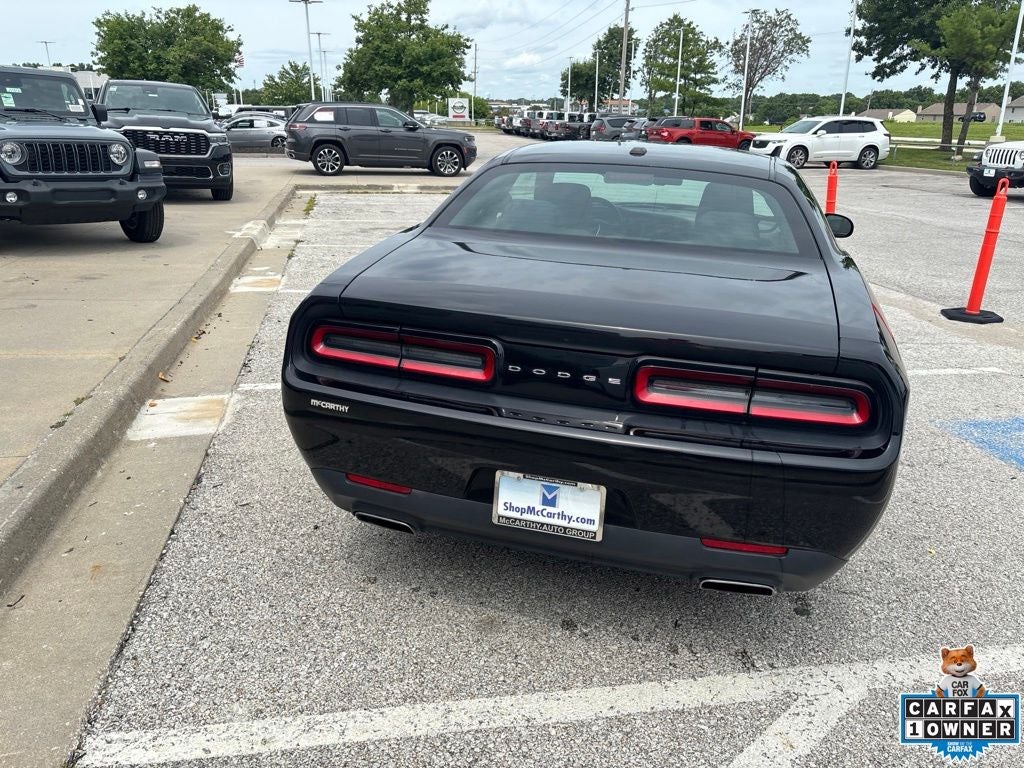 2015 Dodge Challenger SXT