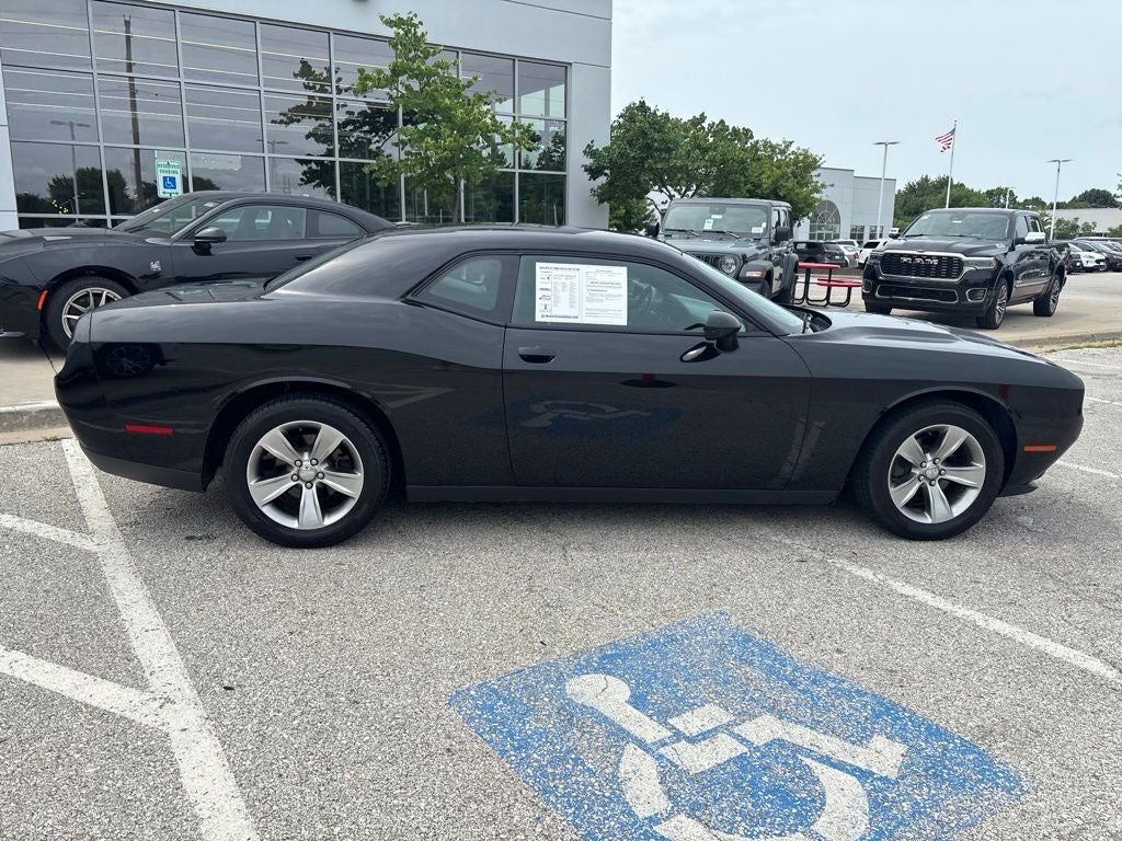 2015 Dodge Challenger SXT