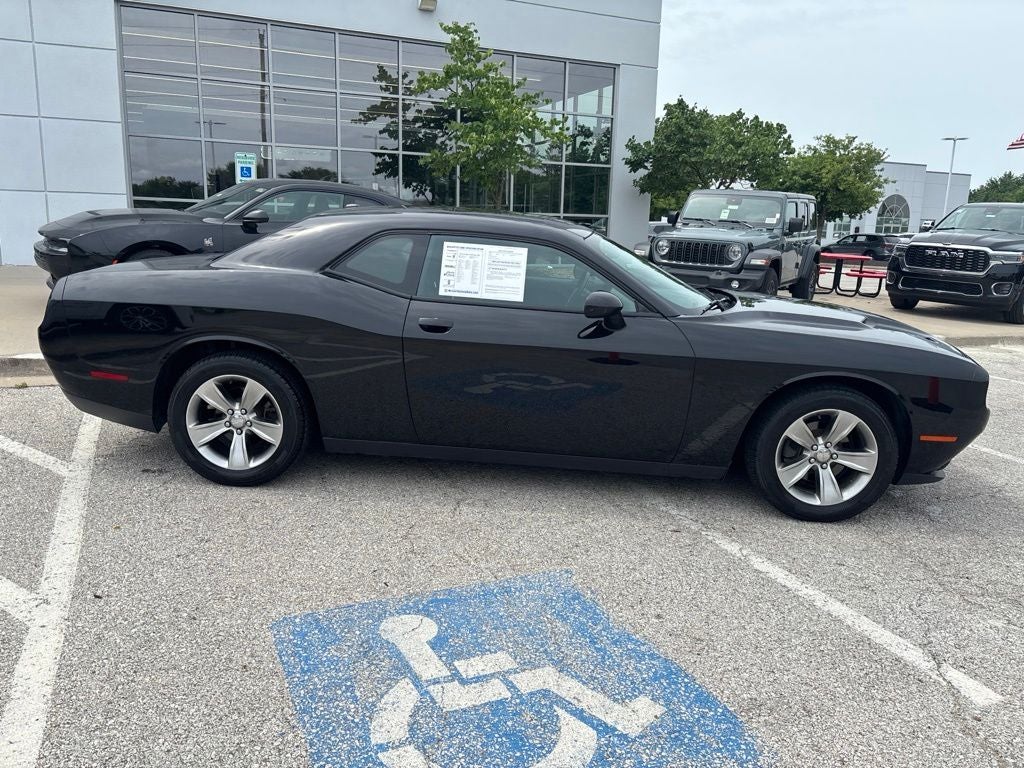 2015 Dodge Challenger SXT