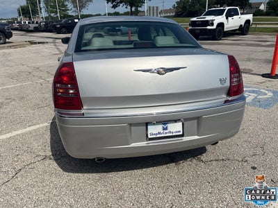 2005 Chrysler 300C Base