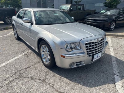 2005 Chrysler 300C Base