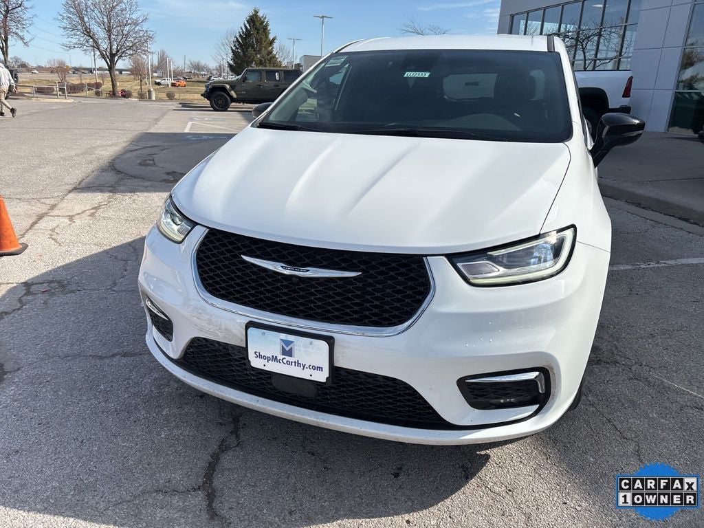 2025 Chrysler Pacifica Select