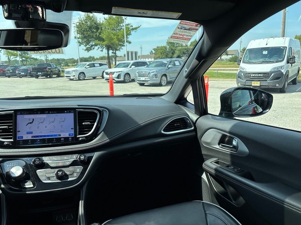 2025 Chrysler Pacifica Limited