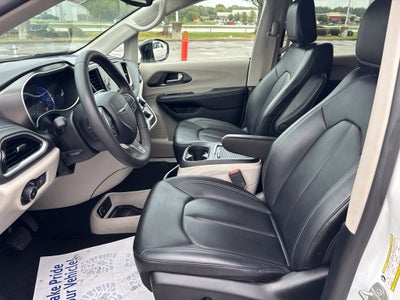 2024 Chrysler Pacifica Hybrid Select