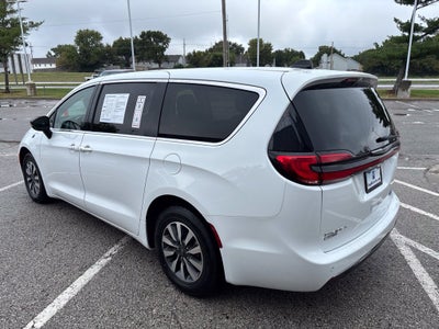 2024 Chrysler Pacifica Hybrid Select