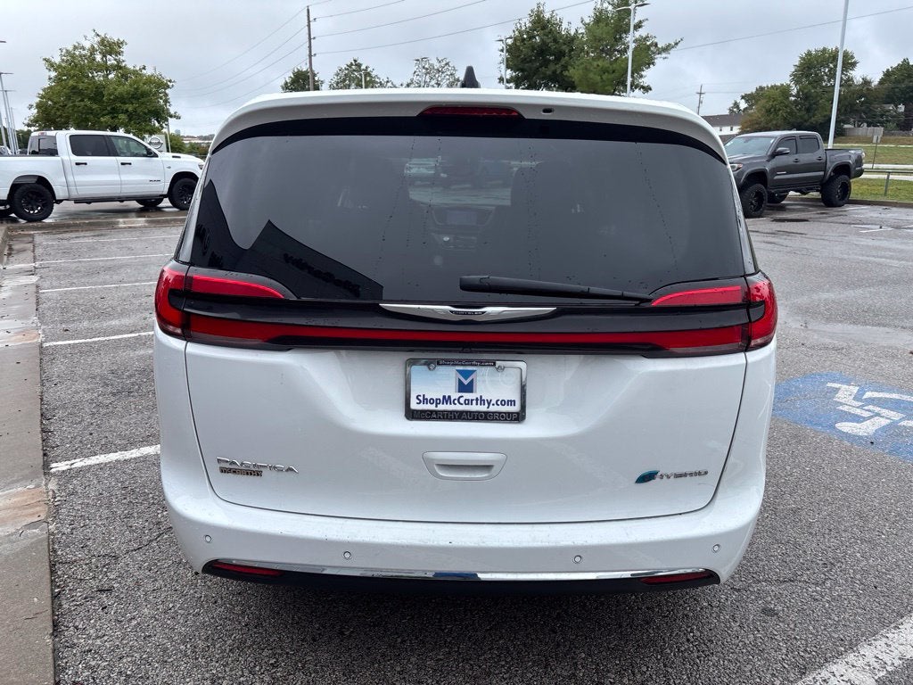 2024 Chrysler Pacifica Hybrid Select