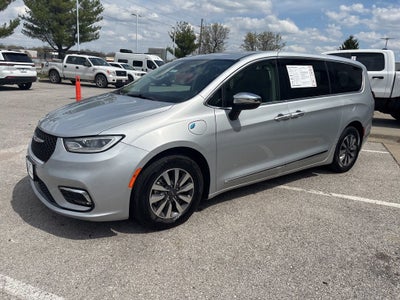 2023 Chrysler Pacifica Hybrid Limited