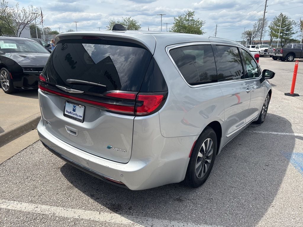 2023 Chrysler Pacifica Hybrid Limited