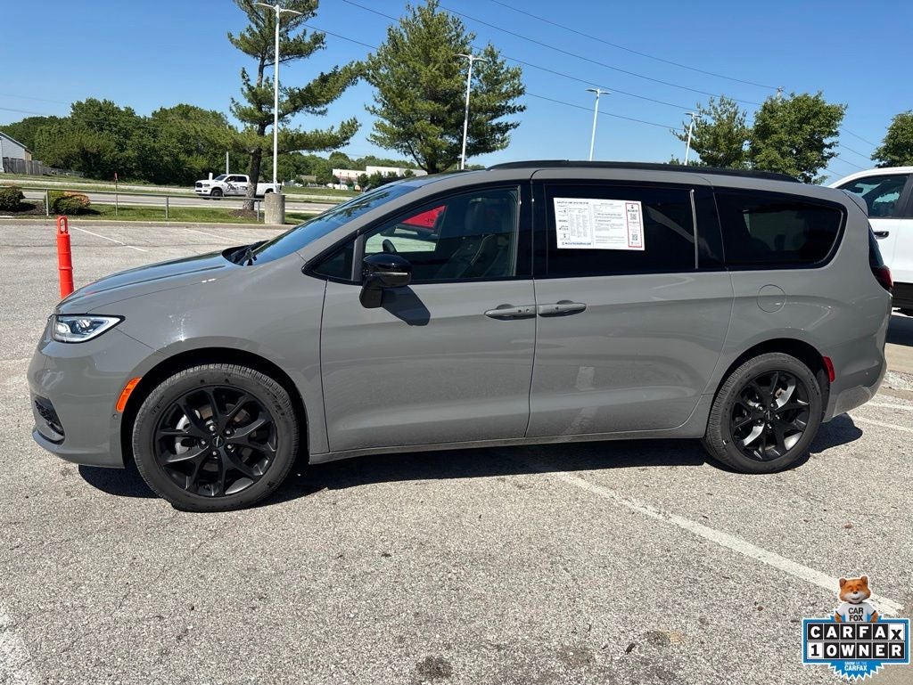 2025 Chrysler Pacifica Limited