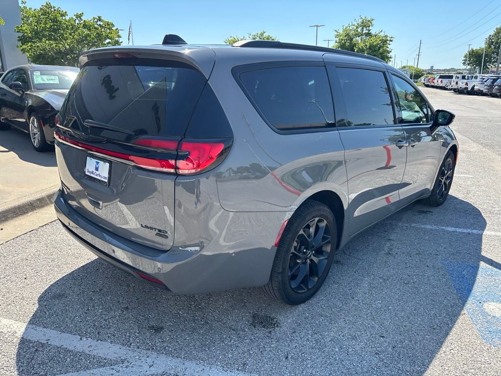 2025 Chrysler Pacifica Limited