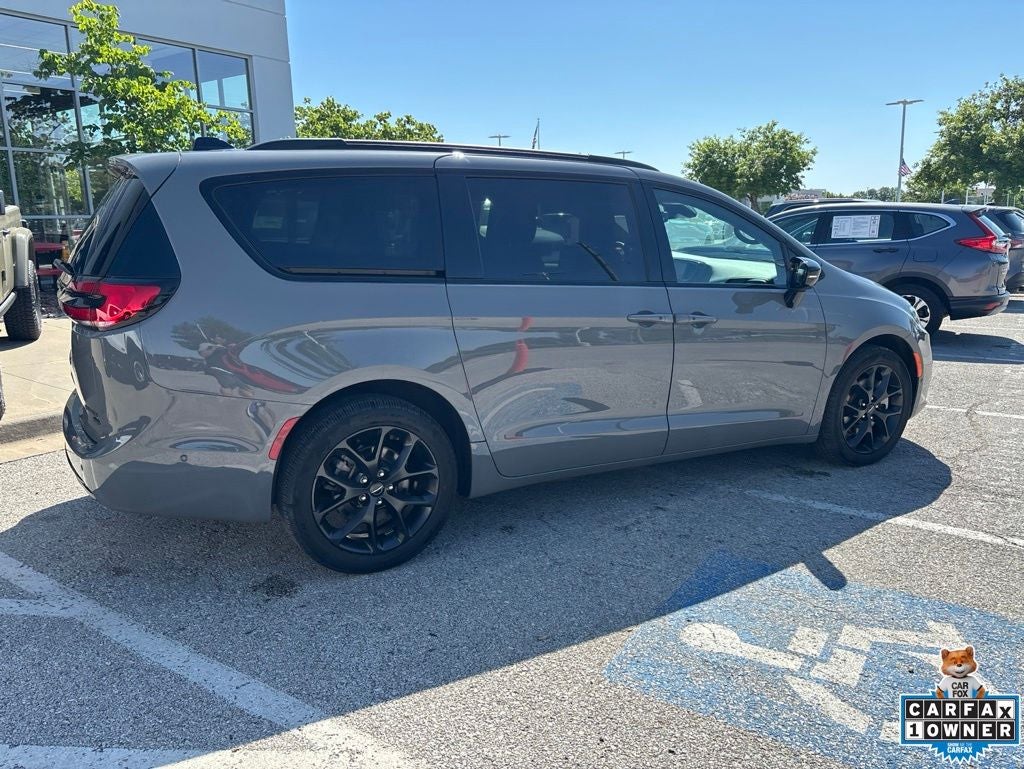 2025 Chrysler Pacifica Limited