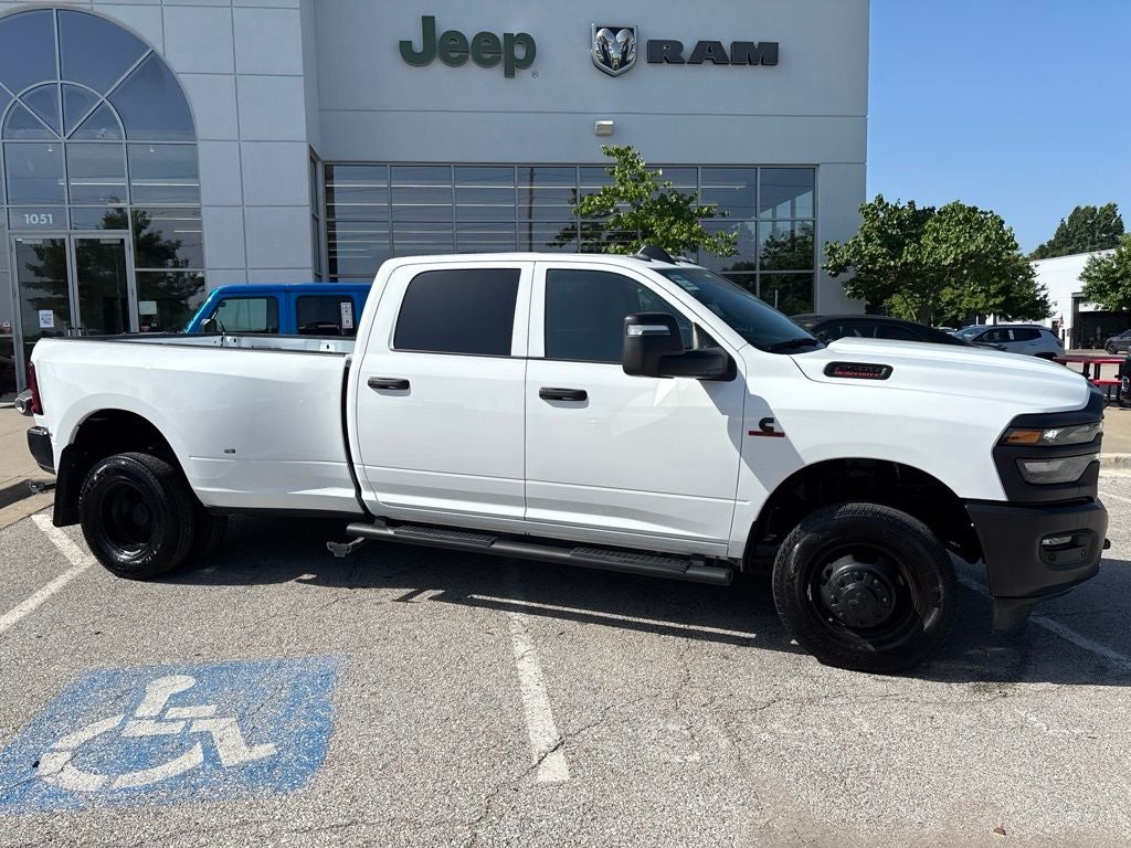 2026 RAM 3500 Tradesman Crew Cab 4x4 8' Box