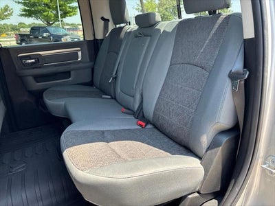 2018 RAM 1500 Big Horn Crew Cab 4x4 5'7' Box