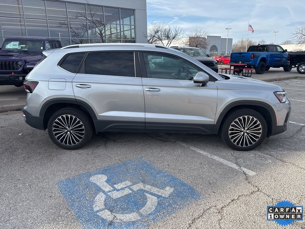 2025 Volkswagen Taos 1.5T SE