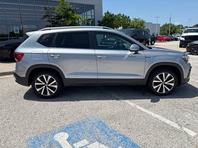 2022 Volkswagen Taos 1.5T SE
