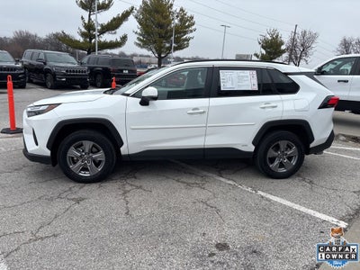 2022 Toyota RAV4 Hybrid XLE