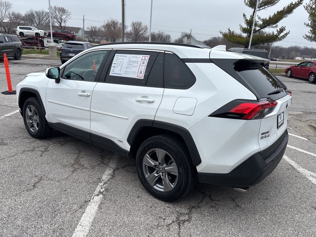 2022 Toyota RAV4 Hybrid XLE