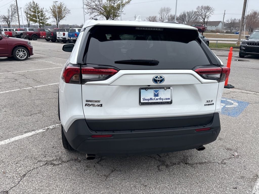 2022 Toyota RAV4 Hybrid XLE