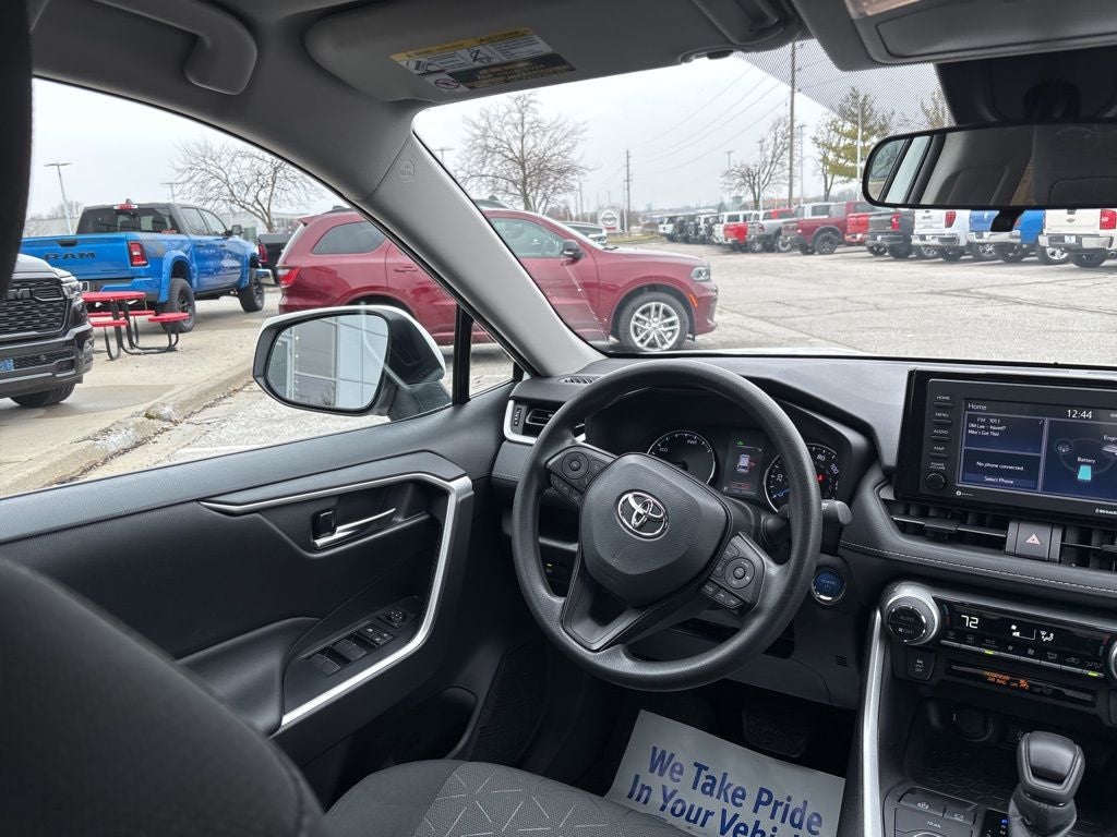 2022 Toyota RAV4 Hybrid XLE