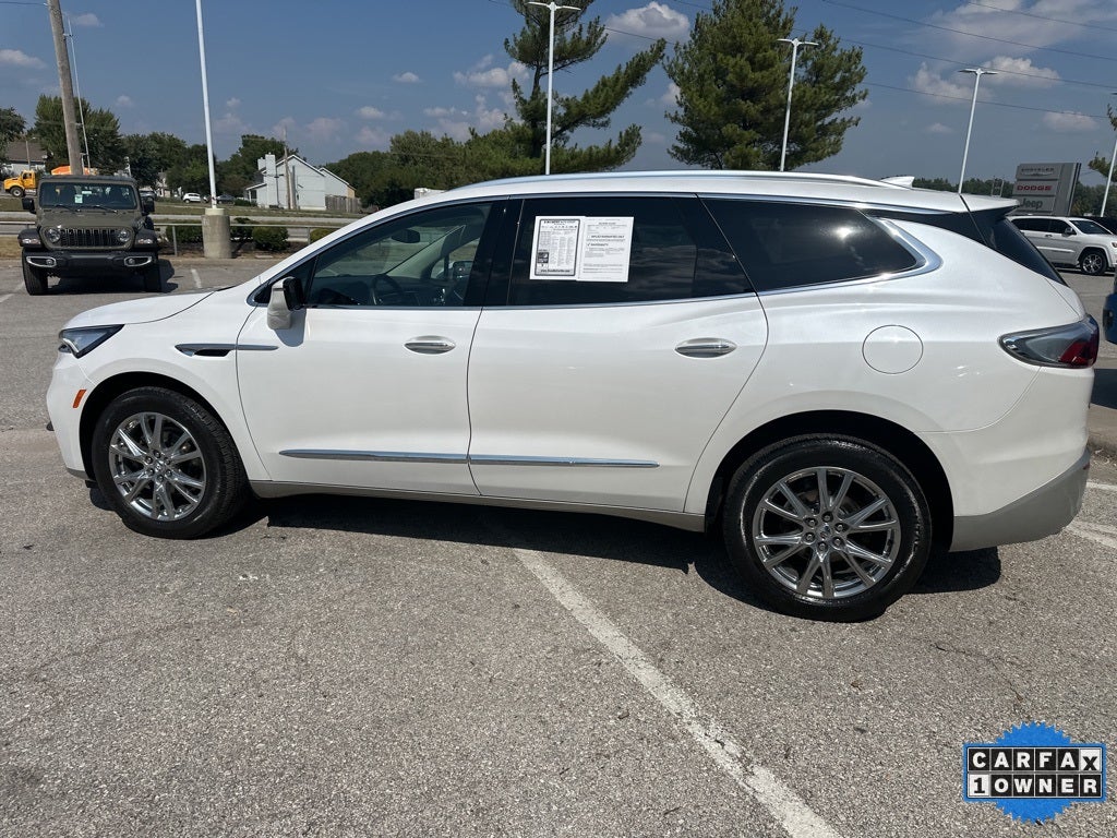 2024 Buick Enclave Essence