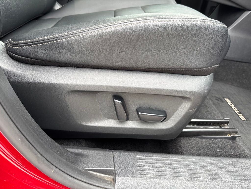 2023 Nissan Rogue SL FWD