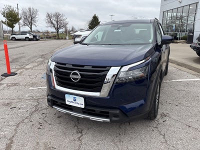 2025 Nissan Pathfinder SL