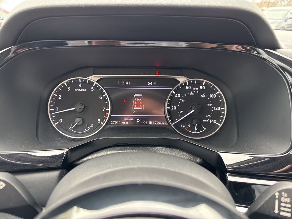 2025 Nissan Pathfinder SL