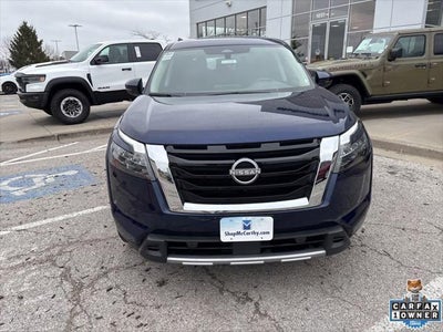 2025 Nissan Pathfinder SL FWD