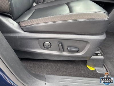 2025 Nissan Pathfinder SL FWD