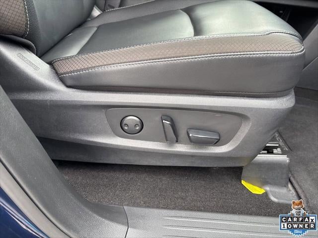 2025 Nissan Pathfinder SL FWD
