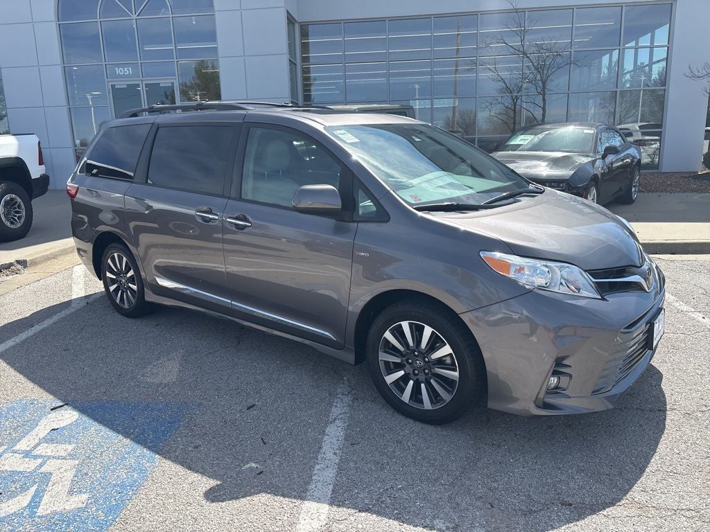 2018 Toyota Sienna XLE Premium 7 Passenger