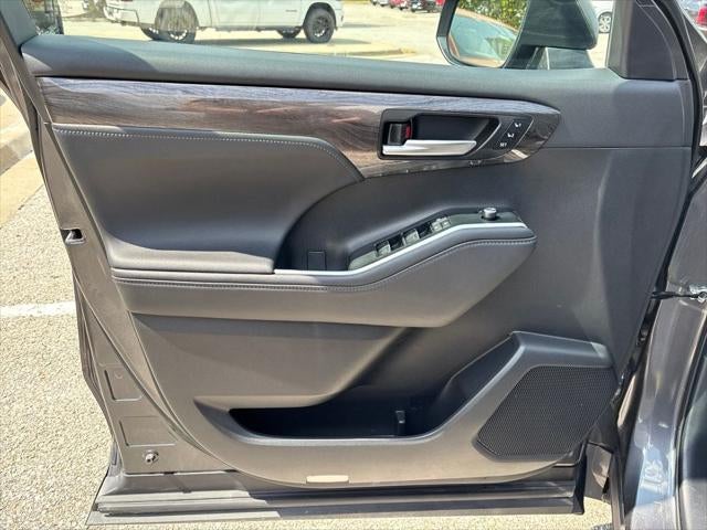 2024 Toyota Highlander Limited