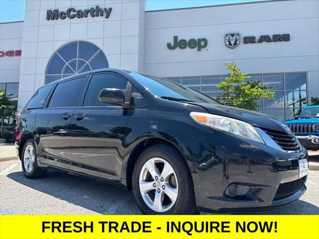 2017 Toyota Sienna LE 8 Passenger