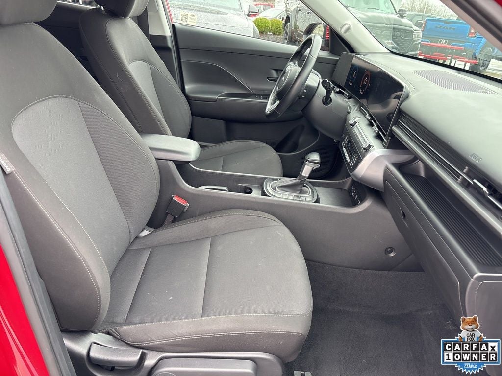 2025 Hyundai KONA SEL