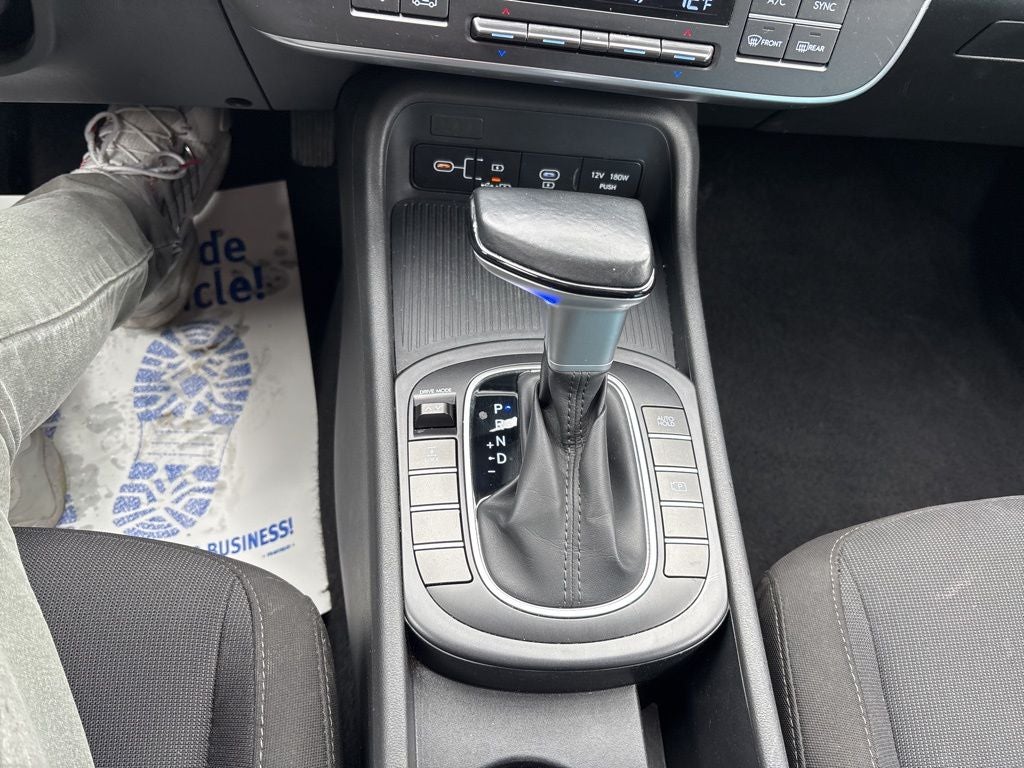 2025 Hyundai KONA SEL