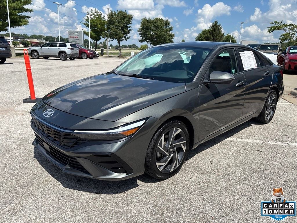 2024 Hyundai ELANTRA Limited