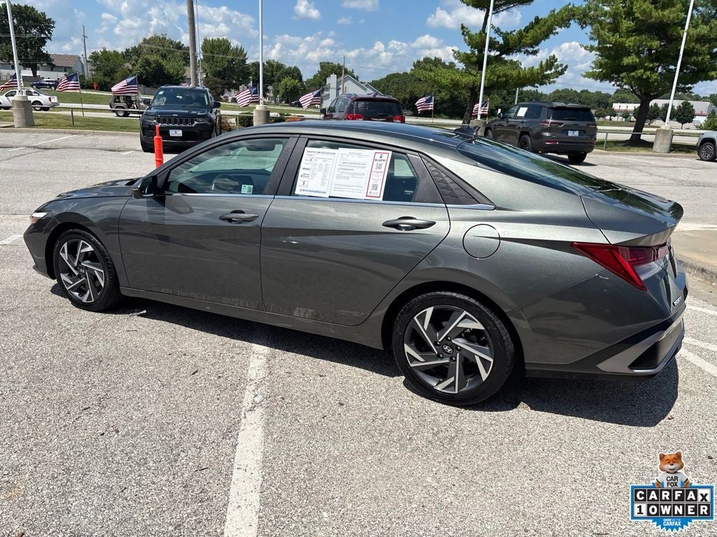 2024 Hyundai ELANTRA Limited