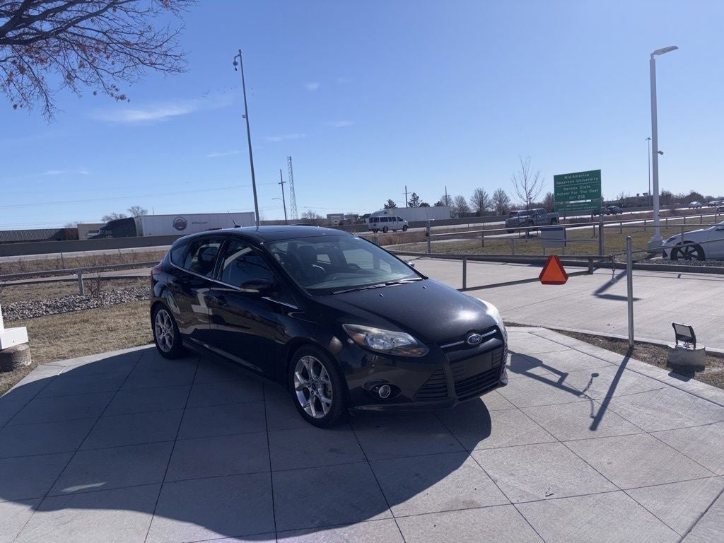 Used 2014 Ford Focus Titanium with VIN 1FADP3N24EL254122 for sale in Kansas City