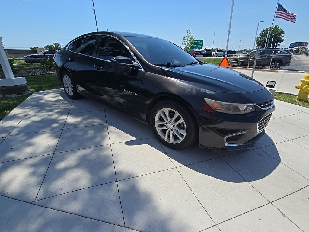 Used 2017 Chevrolet Malibu 1LT with VIN 1G1ZE5ST4HF148229 for sale in Kansas City