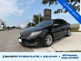 2015 Lincoln MKS Base