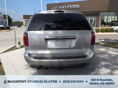 2006 Chrysler Town & Country Touring