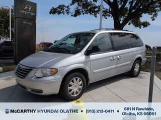 2006 Chrysler Town &amp; Country Touring