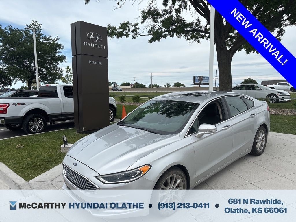 2017 Ford Fusion SE FWD's photo