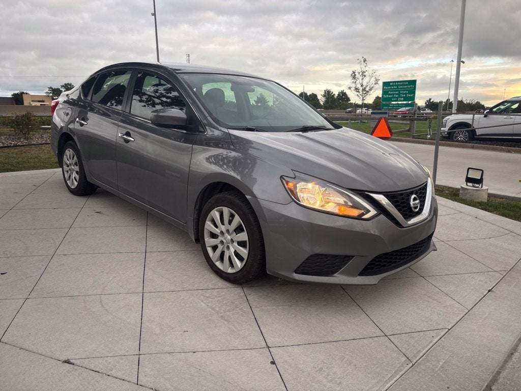 Used 2017 Nissan Sentra SV with VIN 3N1AB7APXHY244603 for sale in Kansas City