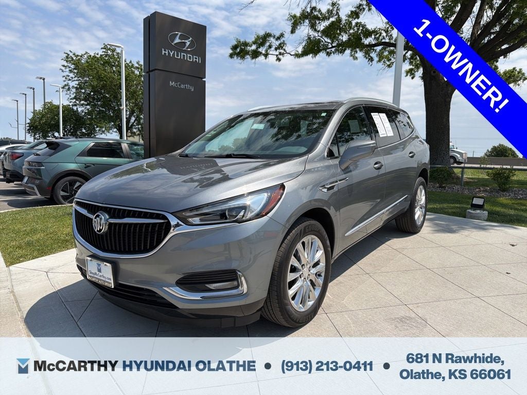 2021 Buick Enclave Essence's photo