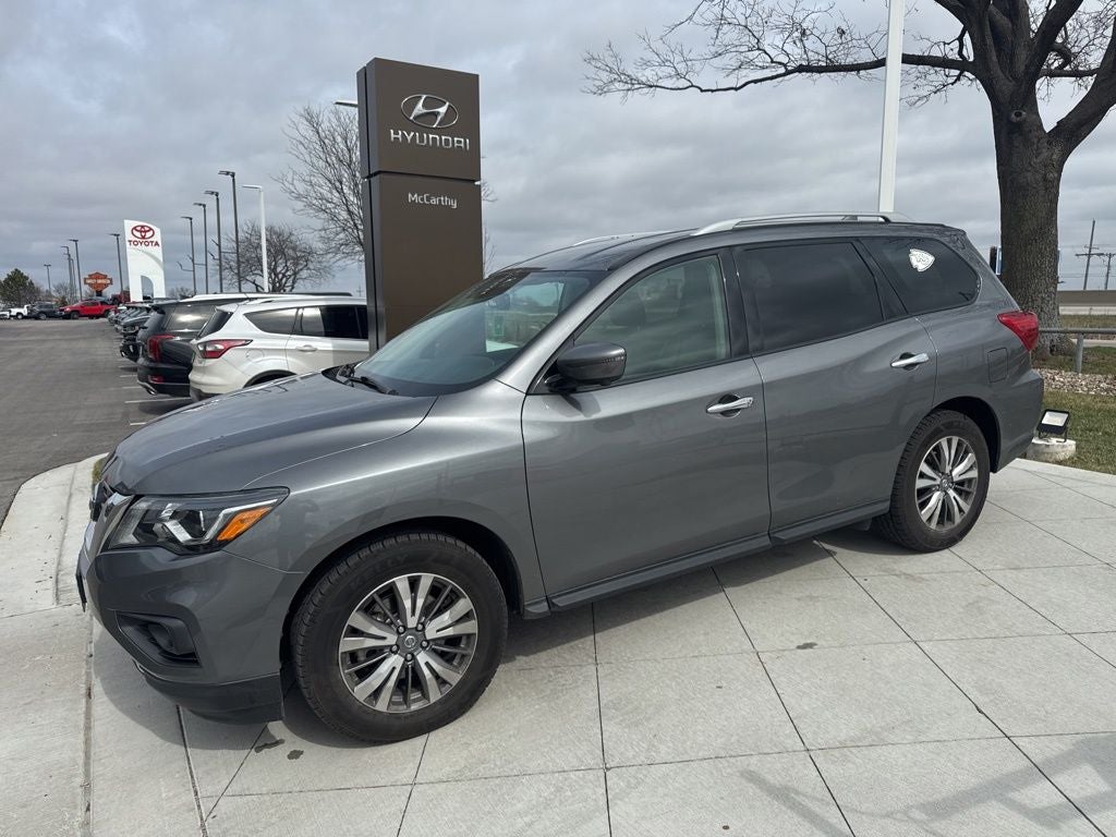 2019 Nissan Pathfinder SL