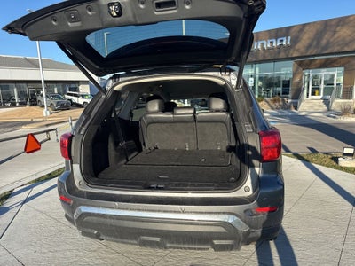 2019 Nissan Pathfinder SL